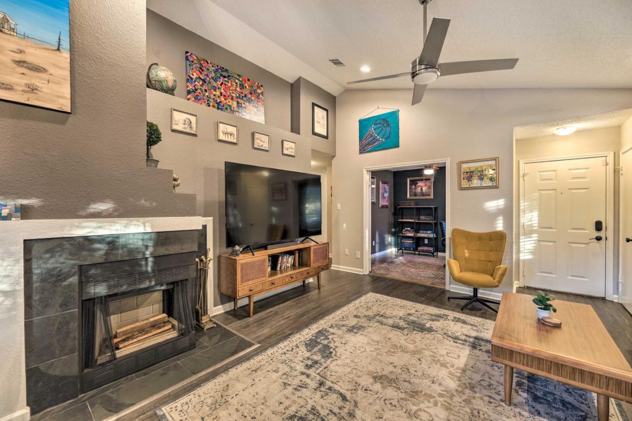 Gorgeous Austin Getaway With Fire Pit About 8 Mi To Dtwn Βίλα Εξωτερικό φωτογραφία