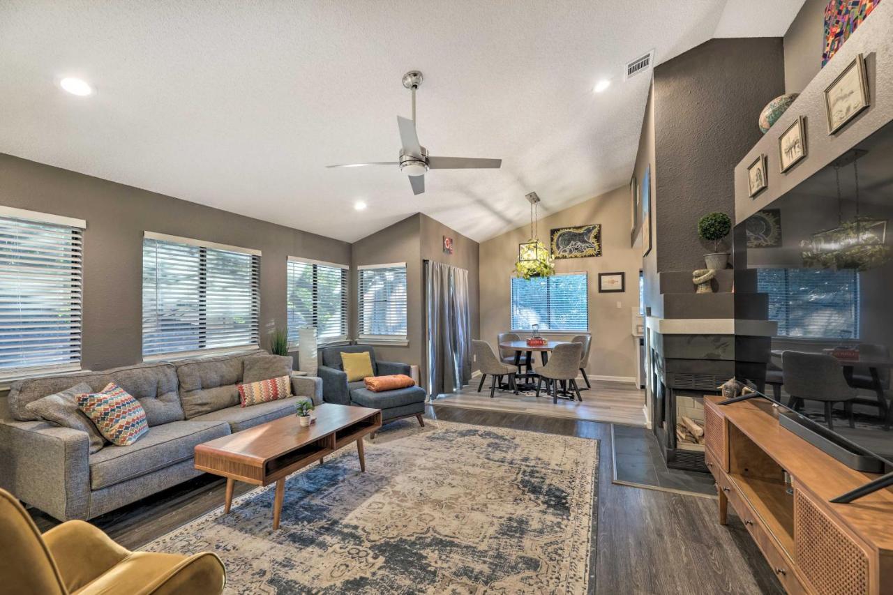 Gorgeous Austin Getaway With Fire Pit About 8 Mi To Dtwn Βίλα Εξωτερικό φωτογραφία